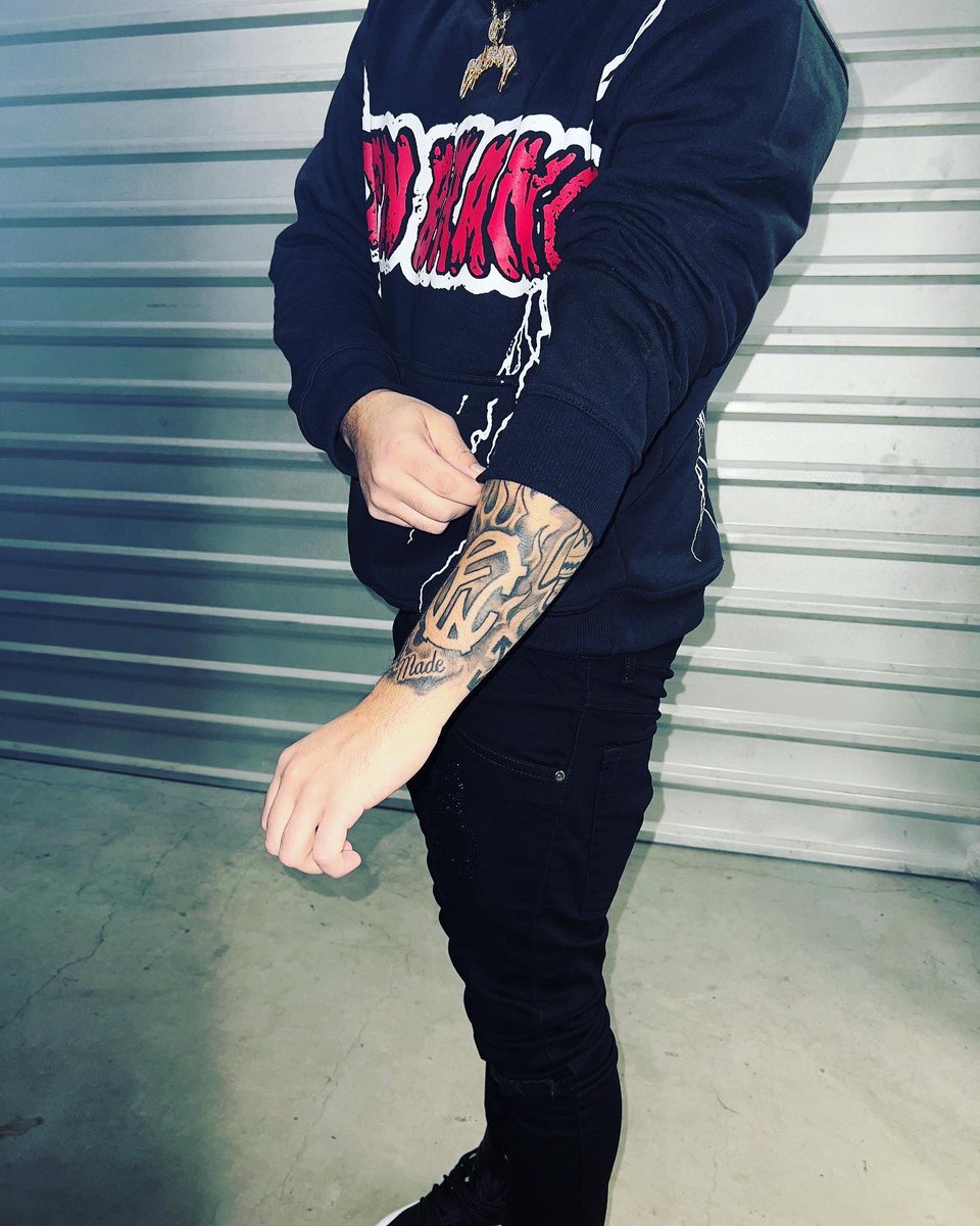 CfnBrand's tweet photo. https://t.co/cImz5V4ZUD https://t.co/WqIAYT3Tua