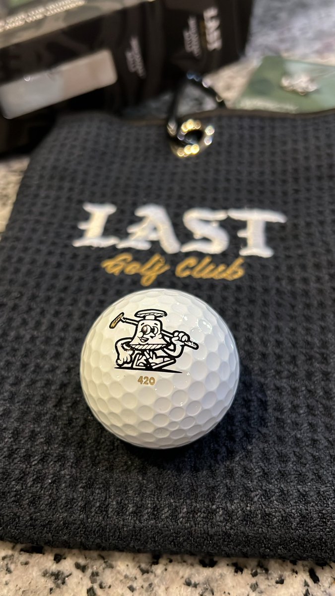 Sal_StiProject's tweet image. I love this capsule… #leencustoms #pingame