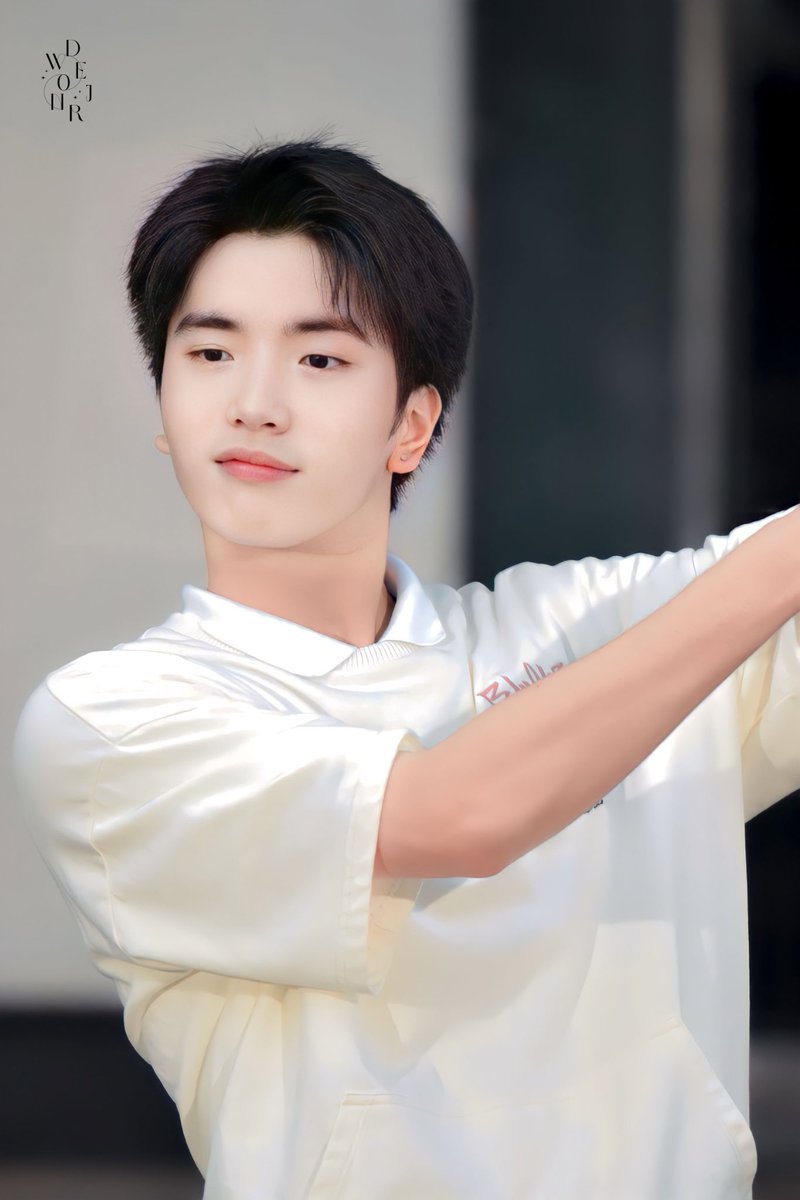 ผมยาวพร้อมมัดใจพี่สาวทั้งประเทศละ