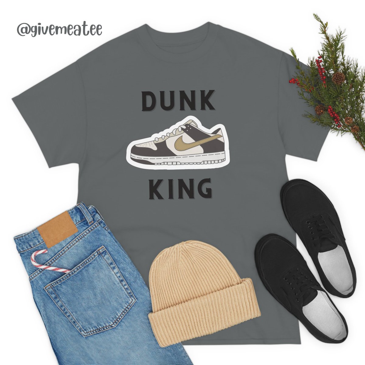 GiveMeATee's tweet photo. Tag your favorite sneakerhead!!
Our Dunk King tee is perfect for the sneakerheads!

Purchase here:::: https://t.co/aJLR6V1nZs

#graphictee #BlackWomen #Tees #MelaninQueen #tshirtshop #tshirts #BlackOwned #BlackOwnedBusiness  #Melanin #sneakerheads #sneakersaddict #Sneakers https://t.co/EerSbKHey2