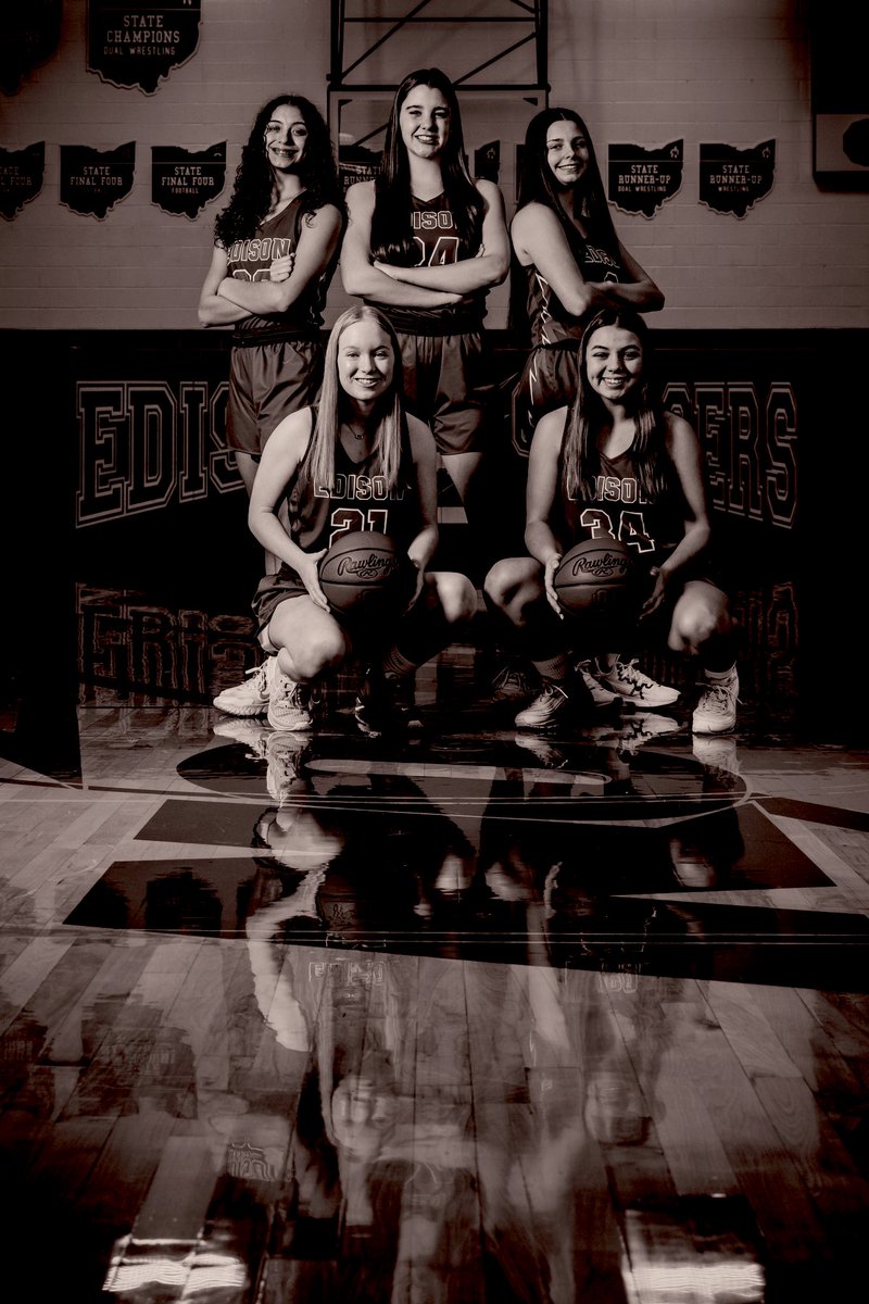 The past four years have been special. This is a great group of young ladies that we will really miss. Thank you ladies! <a href="/kalliquillen21/">Kalli</a> <a href="/natleimeister/">natalie</a> @IsabellaSanab Elena and Jill!