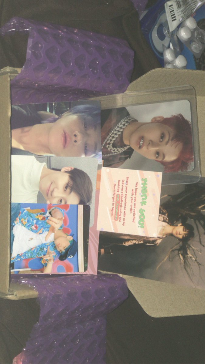 iyangieyang's tweet photo. mark and minghao came home !! thank you @happydistrict for packing them safely ^^

thank you for the freebies too, di naman po halata sino mga bias ko 👊🏻
#HD_Feedbacks https://t.co/lpjbEv2RHn