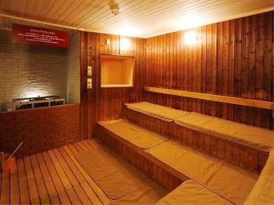 sauna_frontier's tweet photo. Twitterサウナ日記54日目🎉
本日紹介するのは、知る人ぞ知る北海��のホテルサウナ「観月苑」
十勝産トドマツオイルを使用したロウリュに、札内川の伏流水の水風呂でさっとキマる😌
夕日が見える外気浴は視覚からもととのちゃいます！
ぜひ泊まって体験して欲しい施設！
#観月苑
#十勝
#北海道サウナ https://t.co/6RdXj4izGO
