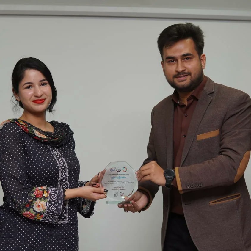 G17Pakistan's tweet photo. There is a quote that; 
        *Women are the real architect of Society*, 
*Mr. Sameer* Ali continued the session with an interactive and an informative session on the role of Digital World in peace building.
@g17global @sdgsclub @g17bhutan #woman @SDG2030 https://t.co/RqKPkEecaS