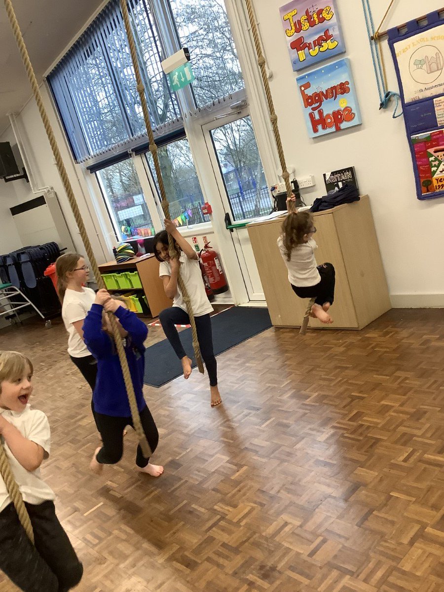 HurstKnollY2's tweet photo. We had a fantastic final session of Gymnastics this week. We have learned so many new skills and we are now able to use the apparatus confidently and safely. https://t.co/XCQ8QybHjO