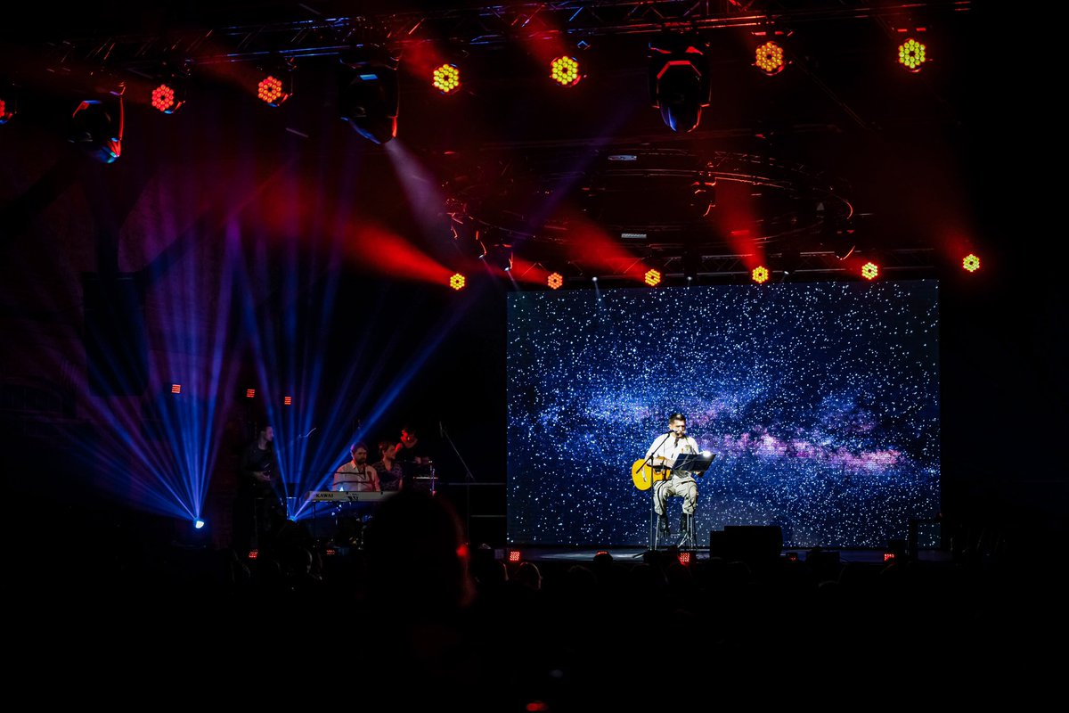 Droši vien, ka cilvēki uz upenēm pēc šīs izrādes skatīsies citādi! Paldies, draugi, par mūsu jaunā šova ČETRI BRĀĻI pirmizrādi 🫶