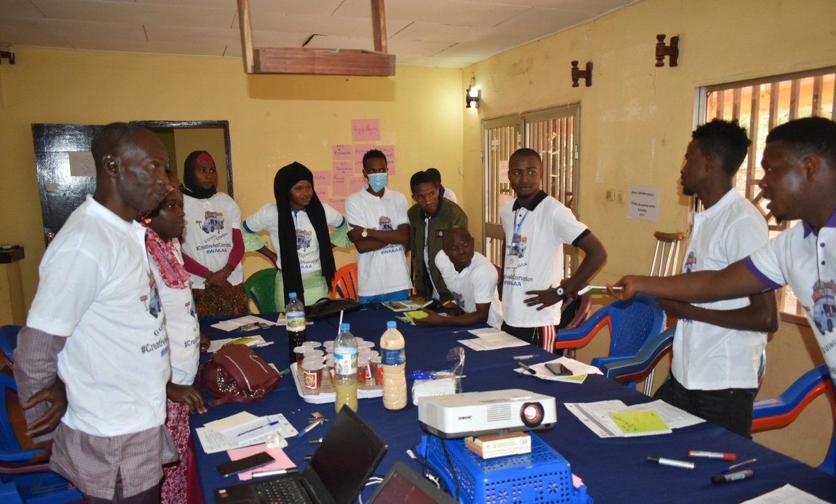 Vigilanceword's tweet photo. #WAAAA #CreativeAntiCorruption
A travers nos ateliers de formation, nous outillons les journalistes sur la lutte contre la Corruption à travers l'activisme créatif. Stop à la Corruption dans nos hôpitaux, elle met la vie des patients en danger. @niallee04 @WADEMOSnetwork https://t.co/uNv3RtT6jA