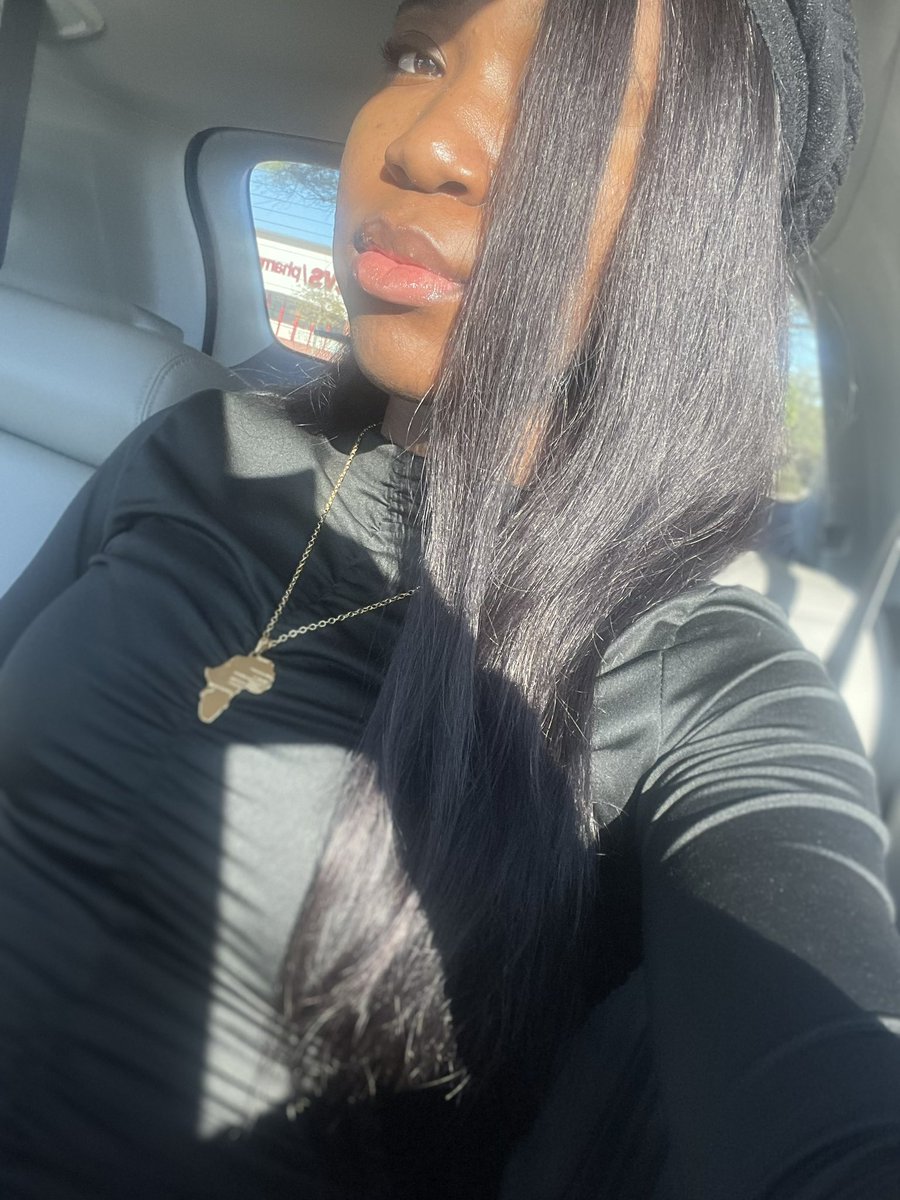 AfomaGusiora's tweet photo. I leveled up, I feel important🧨#igbobabe https://t.co/MkRrKELgi6