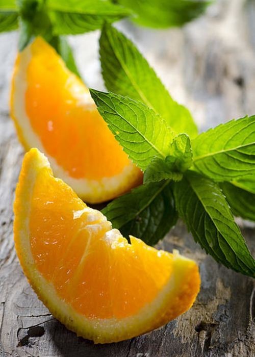 MistletoeSprite's tweet image. Good morning, cupcake 💋  as if I'd ever be so rude...😜😇 Now move your bahookie (as my Scottish grandmother used to say) - the economy is depending on you. Love &amp;amp; hugs right back at you💋

#threethingsthursday