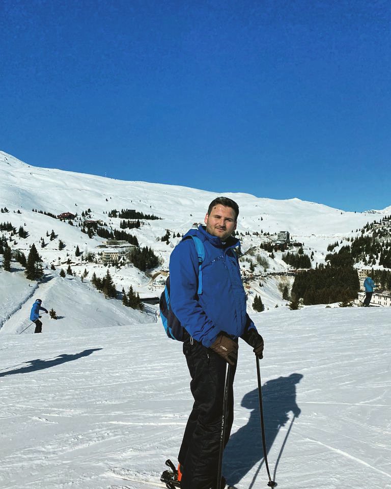 ErollMustafi's tweet photo. 🌕❄️⛷⛷ https://t.co/R5u1yBV5As