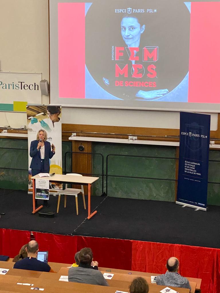 ESPCI_Paris's tweet photo. En avant première également, une présentation de notre exposition Femmes de Sciences, soutenue par @FondsESPCIParis et @ESPCI_Alumni qui sera très bientôt accessible... Plus d'informations à venir !! #PCFocus https://t.co/5MqMnA58uX