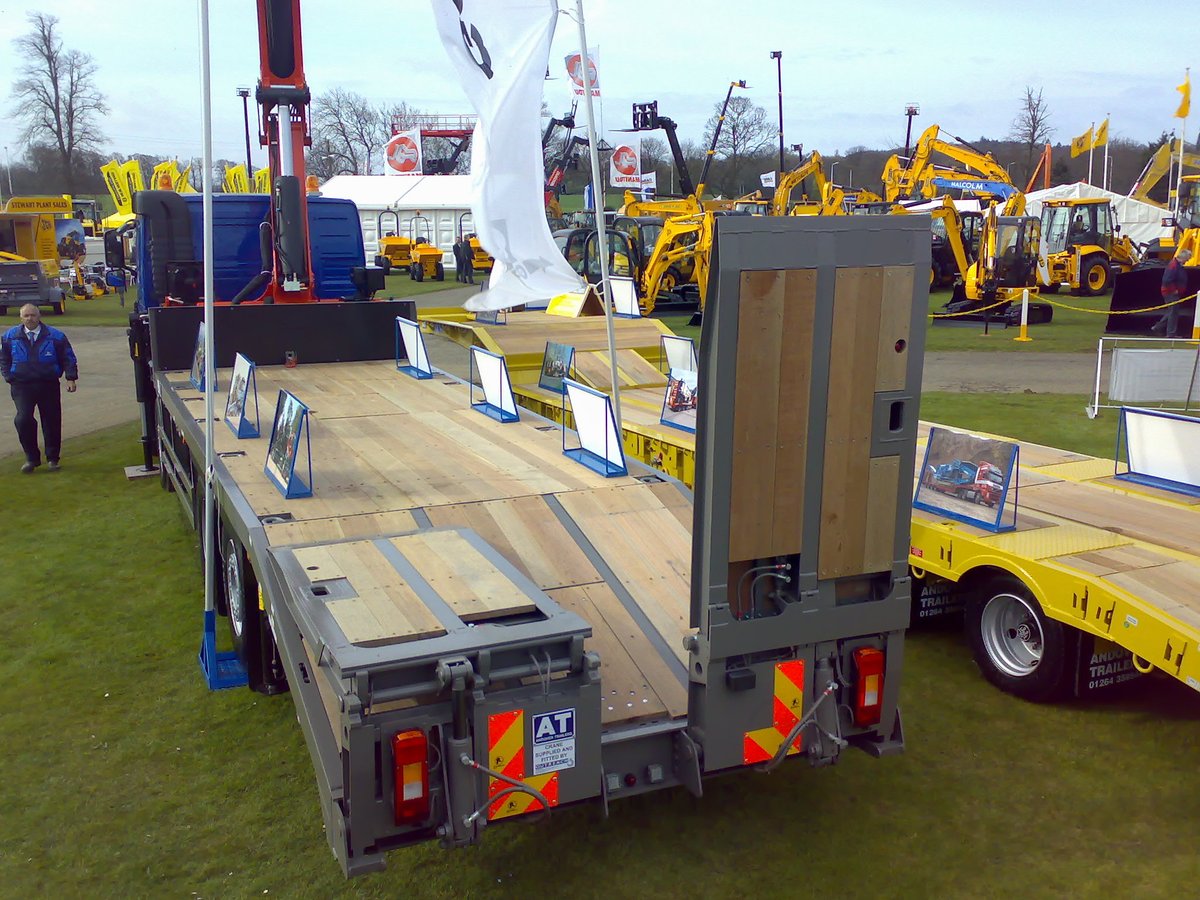 #ThrowbackThursday to 2008 Scotplant show with an Andover cheese wedge plant body and SFCL40 stepframe lowloader #trailers #Planthire #constructionindustry