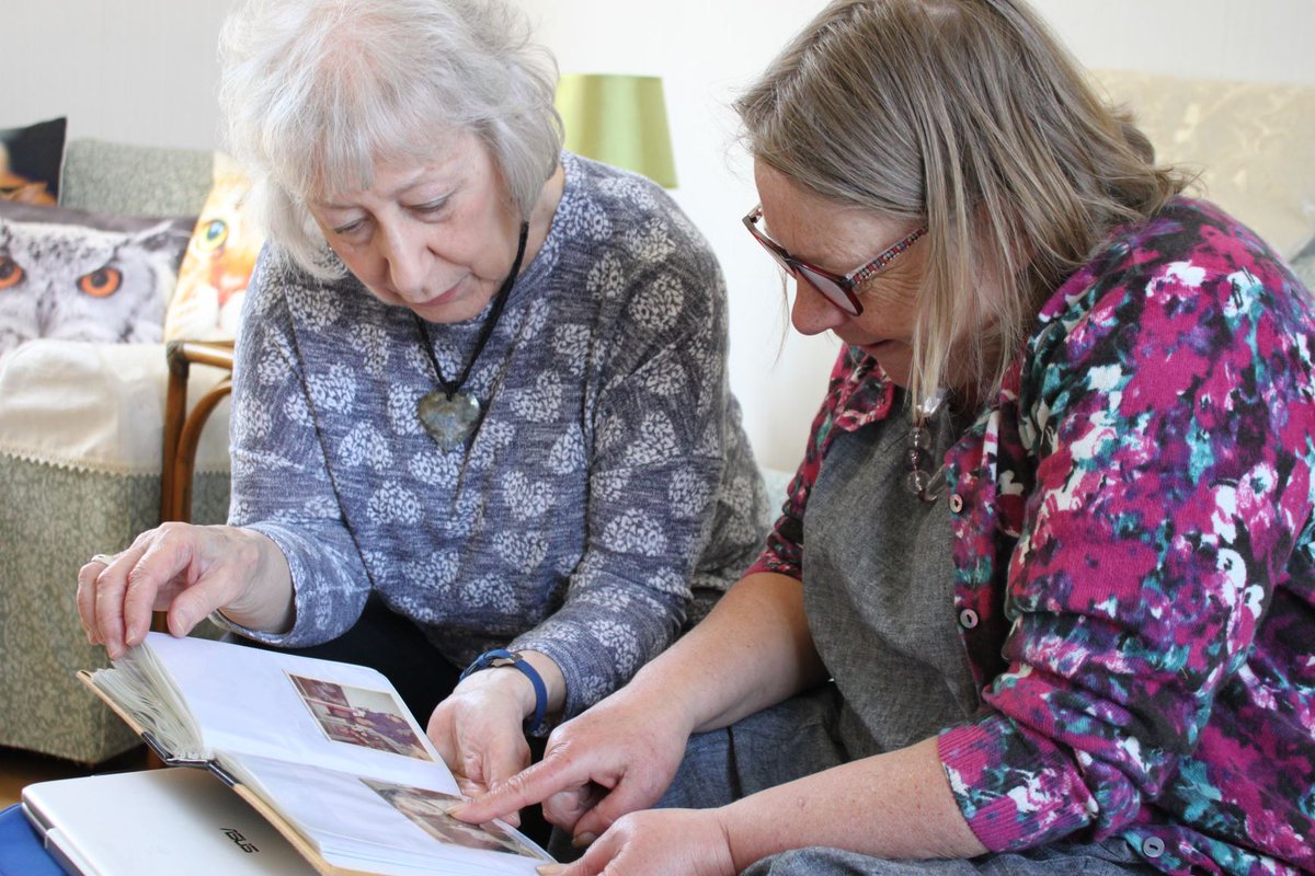 NLondonHospice's tweet photo. If you want to become one of our Compassionate Neighbours, join us on 21st &amp; 22nd February between 10:00 – 14:30 at NLH Woodside Park, N12 8TT. To book a spot/find out more call 0800 368 7848 or email cn@northlondonhospice.co.uk
#compassionateneighbours #volunteers #volunteering https://t.co/sWk4oNHprS