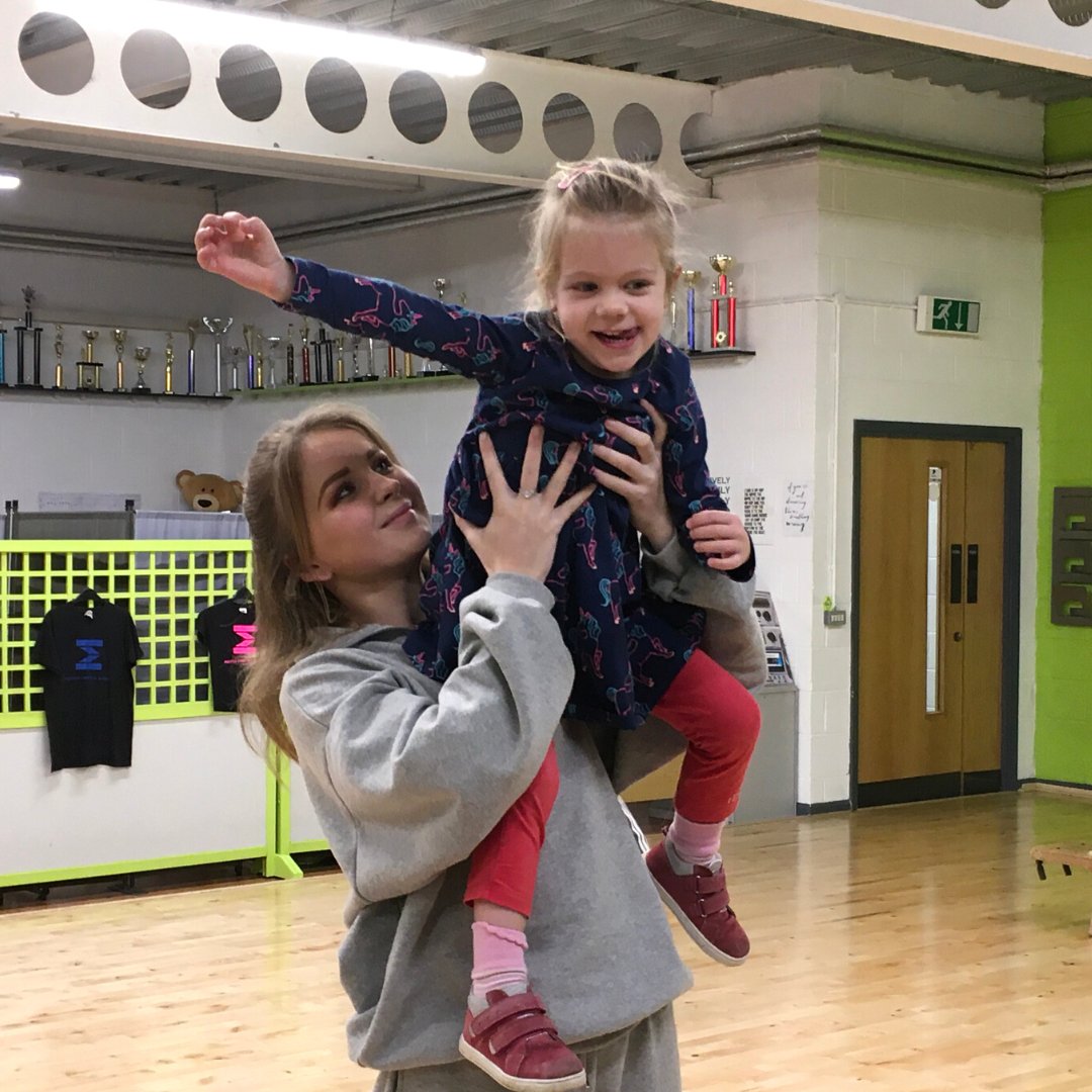 MCD_ance's tweet photo. More fun in the MCD TipToe class for ages 3-4💚
Make sure you sign up for classes now so and join us for the rest of the term👏
Sign up using the link or contact us for more info:
https://t.co/4ZMUYtVgfR
#danceclasses #valeofglamorgan #barryisland #danceforkids https://t.co/bwgBnekBWH