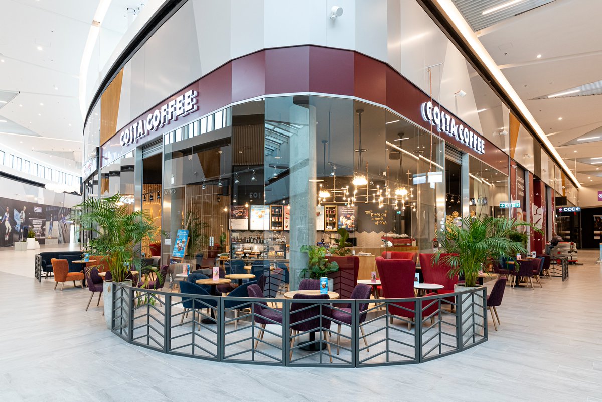 We are delighted to announce that we are taking our long-term partnership with Costa Coffee further by becoming the brand’s master franchise partner in Poland and taking over their network of 142 stores in Poland and Latvia.