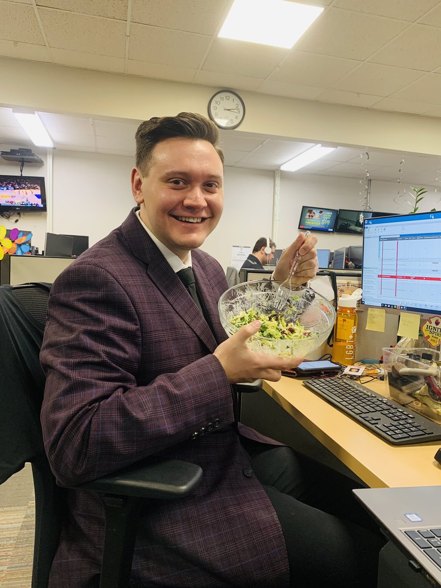Ann Sterling (@annsterling) on Twitter photo The time now is 3:12 in the morning. What are you doing? <a href="/DavidBohlman/">David Bohlman News</a> is eating a salad 🥗. And coming up at 5:12 David will be in the kitchen cooking spaghetti squash! The time now is 3:12 in the morning. What are you doing? <a href="/DavidBohlman/">David Bohlman News</a> is eating a salad 🥗. And coming up at 5:12 David will be in the kitchen cooking spaghetti squash!