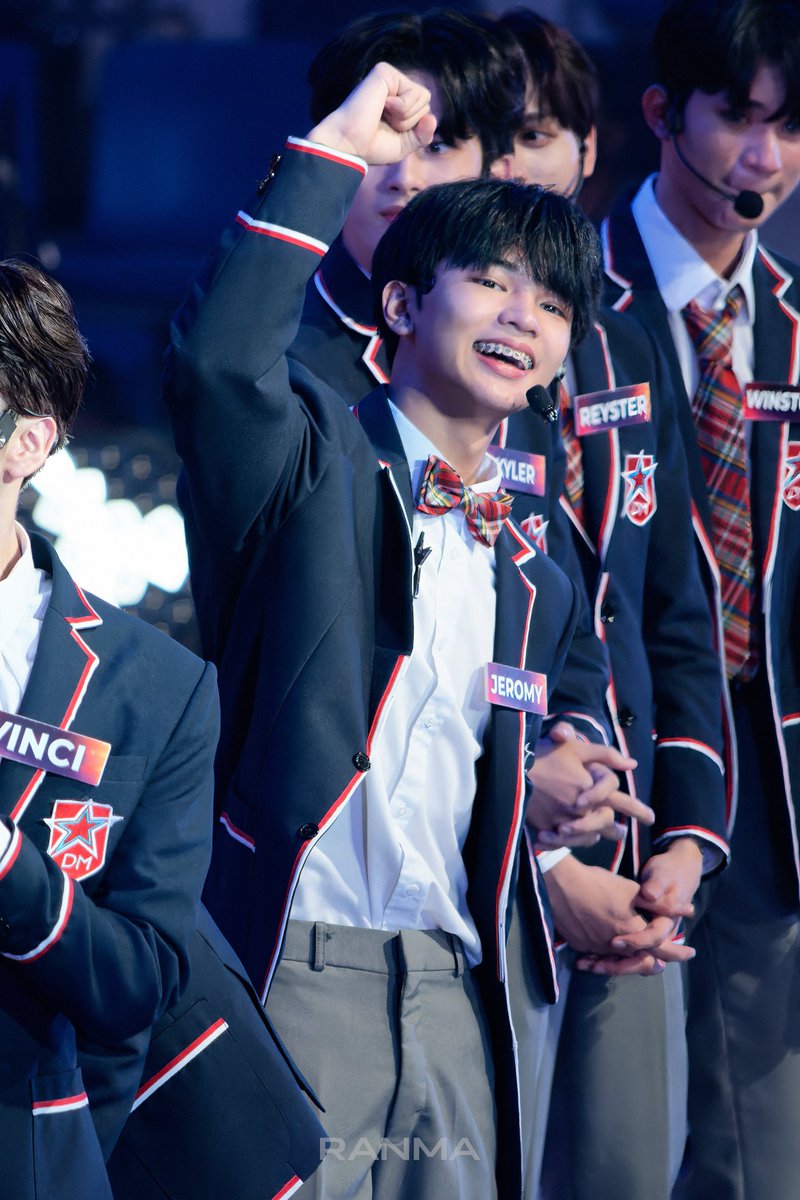 __mzuuu__'s tweet image. 日本にいるJEROMY推しっていらっしゃるのでしょうか? 😄🐯
いらっしゃいましたら、仲良くして下さい- ̗̀🤝 ̖́-

宜しくです！！！