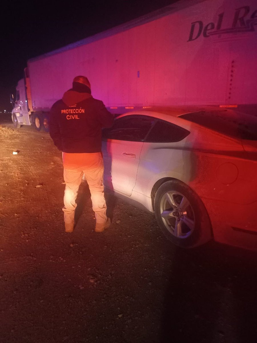 cepcsonora's tweet photo. Mantendrán Puerto San Luis cerrado toda la noche

Debido a la importante cantidad de nieve, combinado con las bajas temperaturas, el Puerto San Luis en la carretera Agua Prieta - Janos seguirá durante toda esta noche cerrado.

Más info en: https://t.co/YdjRpDzCuD https://t.co/NIQ8fpN6Pw