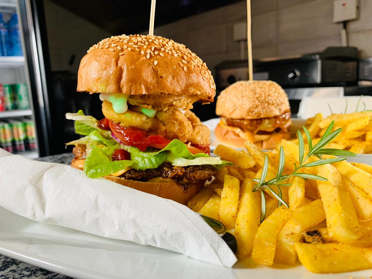 SolidEatery's tweet photo. New kids on the block😍 coming soon😉😉 

@MASHTEE @TFoodfinda https://t.co/6ayrXGL7Yn