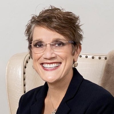 NancyHCummings's tweet photo. #NewProfilePic https://t.co/PWSKXpJdg1