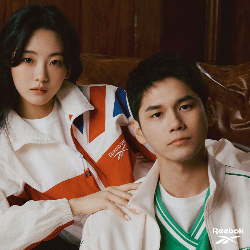 REEBOK SS23 CLASSIC COLLECTION

배우 조이현(<a href="/yihyun_1208_/">조이현</a>)&amp;옹성우(<a href="/officialtwt_OSW/">옹성우(ONG SEONG WU)</a>)와 
함께하는 리복 SS23 클래식 컬렉션

리복만의 클래식 셋업부터, 
다양한 스타일로 연출 가능한
맨투맨, 아노락, 베스트, 조거 팬츠까지

다양한 제품을 만나보세요
#조이현 #ChoYiHyun #옹성우 #ONGSEONGWU