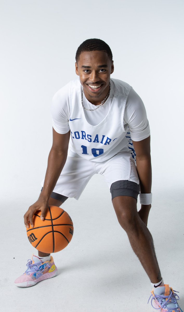 SantaMonicaMBB's tweet photo. SMC (12-15) falls to Bakersfield (12-15) 78-68 #HoopAndShip

Tyler Wiley 16p, 6r, 4a, 6-12 FG, 3-5 3FG
@ChiantiJr 14p, 6r, 5a, 5-11 FG, 4-7 3FG 
@cameroncohn_ 14p, 2r, 3a, 4s, 1b, 4-9 3FG
Malachi Wright 10p, 6r, 2s, 1b, 3-5 FG
Quinn Collins 8p, 8r, 1a, 1b
Dennis Cash 4p, 4r, 1a https://t.co/CRJXe7Wz0g