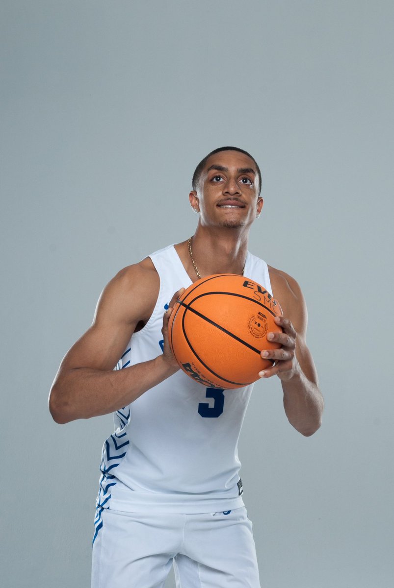 SantaMonicaMBB's tweet photo. SMC (12-15) falls to Bakersfield (12-15) 78-68 #HoopAndShip

Tyler Wiley 16p, 6r, 4a, 6-12 FG, 3-5 3FG
@ChiantiJr 14p, 6r, 5a, 5-11 FG, 4-7 3FG 
@cameroncohn_ 14p, 2r, 3a, 4s, 1b, 4-9 3FG
Malachi Wright 10p, 6r, 2s, 1b, 3-5 FG
Quinn Collins 8p, 8r, 1a, 1b
Dennis Cash 4p, 4r, 1a https://t.co/CRJXe7Wz0g