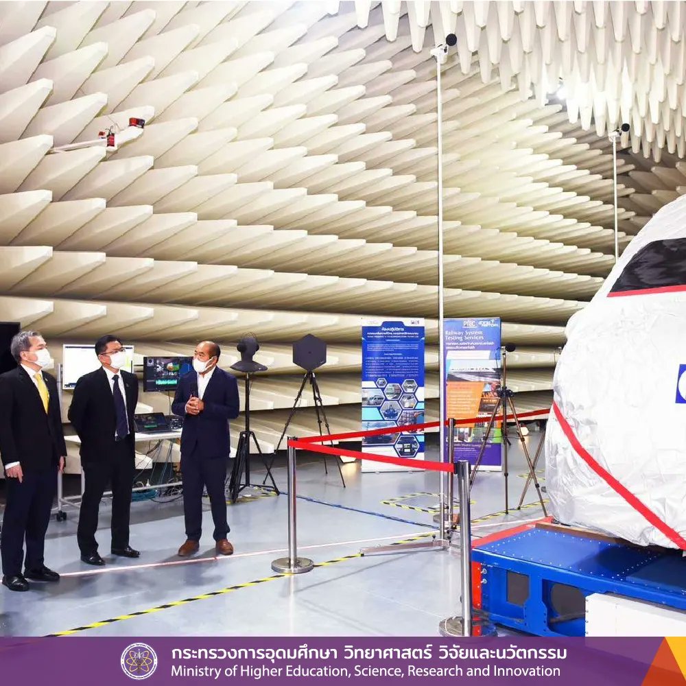 MHESIThailand's tweet image. 🚄สวทช.-กรมราง-สทร. ผนึกกำลังยกระดับอุตสาหกรรมระบบราง 🚝 ตั้งเป้าสนับสนุนการผลิตชิ้นส่วนเพื่อใช้ทดแทนในระบบขนส่งทางราง เพื่อขับเคลื่อนระบบเศรษฐกิจและเพิ่มขีดความสามารถในการแข่งขันของประเทศ 
อ่านเพิ่มเติมได้ที่ : nstda.or.th/home/news_post… 
#MHESI