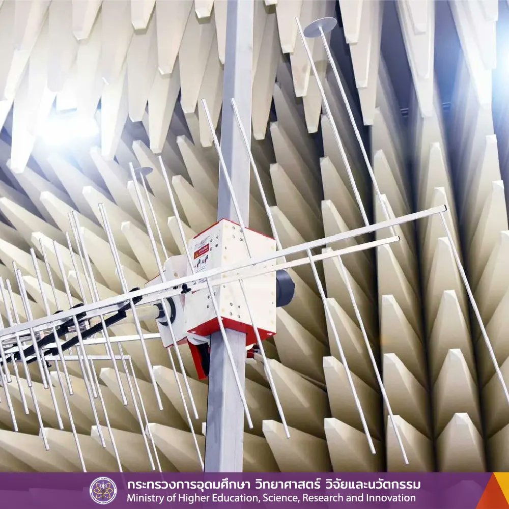 MHESIThailand's tweet image. 🚄สวทช.-กรมราง-สทร. ผนึกกำลังยกระดับอุตสาหกรรมระบบราง 🚝 ตั้งเป้าสนับสนุนการผลิตชิ้นส่วนเพื่อใช้ทดแทนในระบบขนส่งทางราง เพื่อขับเคลื่อนระบบเศรษฐกิจและเพิ่มขีดความสามารถในการแข่งขันของประเทศ 
อ่านเพิ่มเติมได้ที่ : nstda.or.th/home/news_post… 
#MHESI