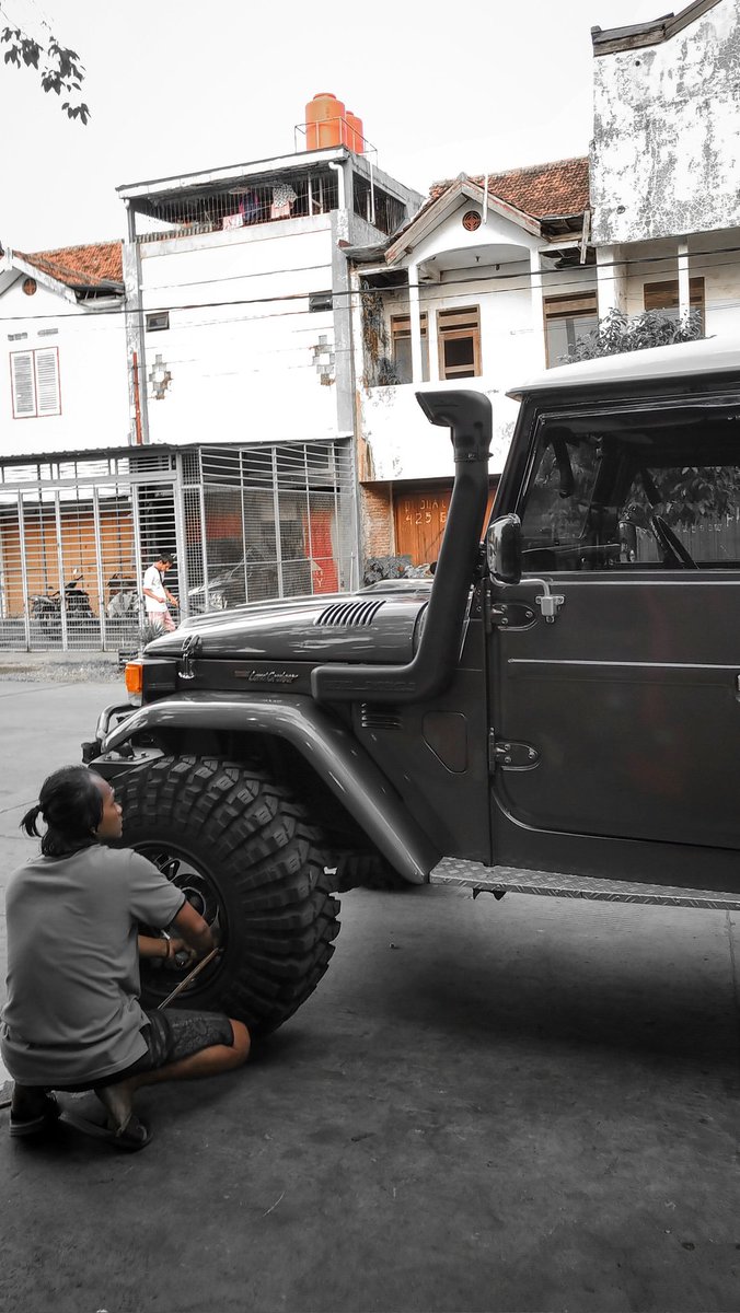 Dijual FJ40 1980
Mesin diesel Toyota 3B
4x4 aktif
Surat tembus diesel
Plat Nomer cantik
Ban maxiss trepador 35
Winch warn M8274-50
Snorkel
Ac
Power steering
Bumper stubby custom
Warna abu2
Mobil ada di Jepara Jawa Tengah
Minat langsung telepon :  08122857721