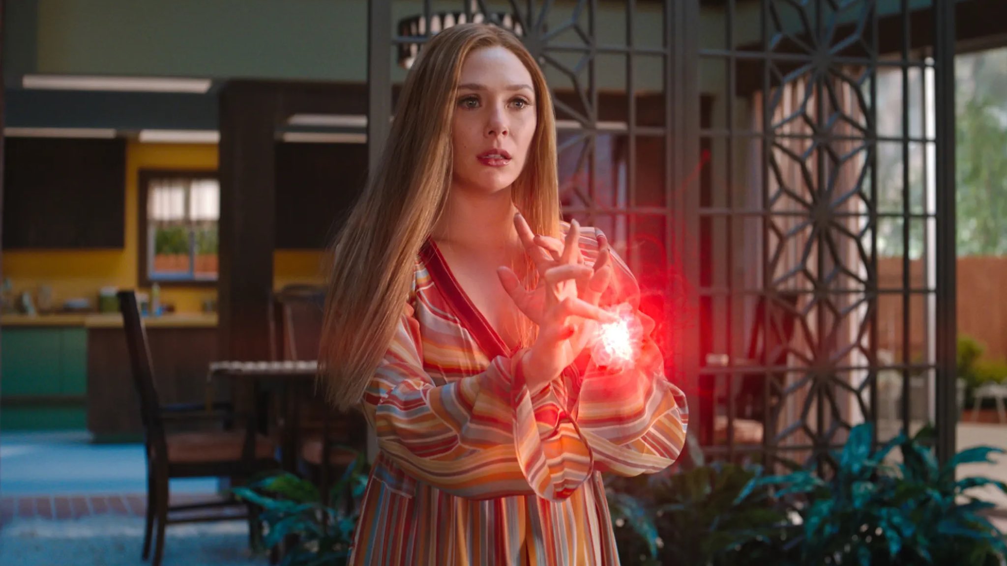 Happy 34th birthday to Emmy-nominee Elizabeth Olsen. 