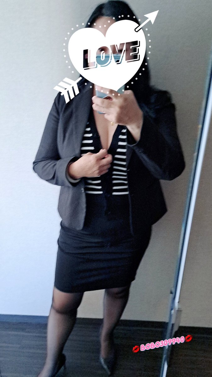 南奔～彰化，雲林，嘉義
吃個甜點好心情💖
會議開悶了～解個釦子透透氣～是不是也可以加速開會速度😁😁😁
（#愛心+#分享+#跟隨+#轉推）#衝破五萬送福利💖💋💋💋
#大奶
#原味
#離婚熟女
#地方媽媽 https://t.co/htv11nWM8w