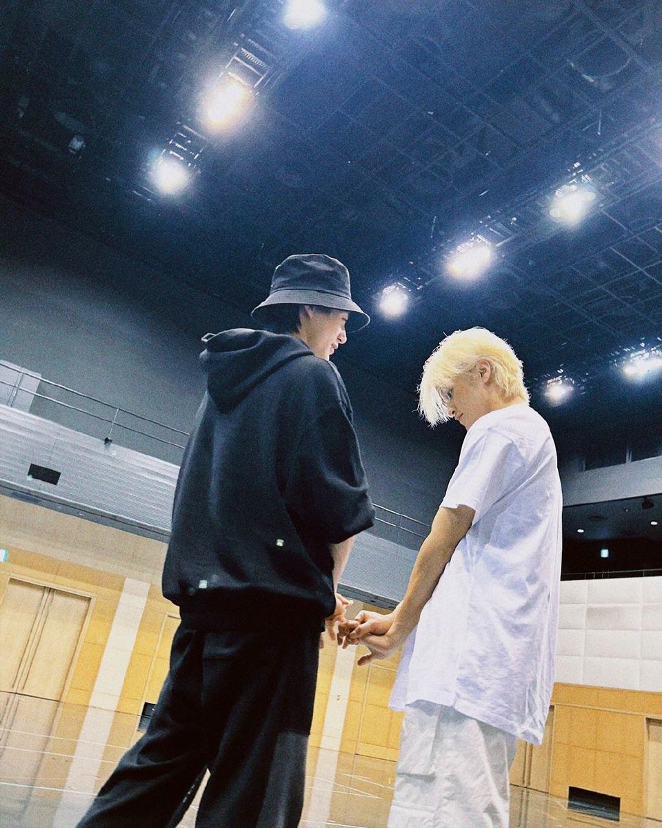#HAECHAN INSTAGRAM UPDATE 💌

“nae saekkideul💚”