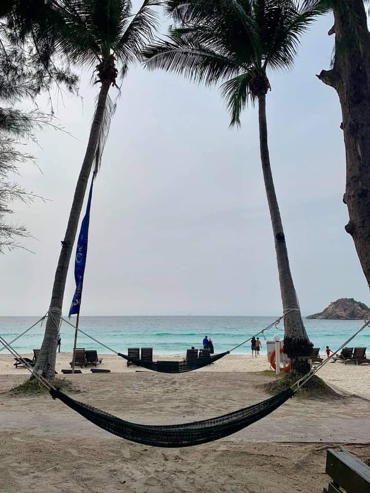 CharzLe's tweet photo. @JacksonWang852 Let's go for a holidays for few days, trekking, sea etc. Recharge recharge #Redang Island https://t.co/JybbOVBuVv