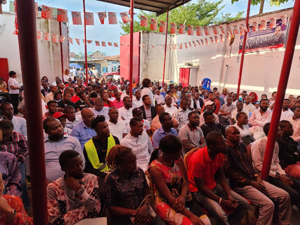 sylvainlumuanga's tweet image. La réunion hebdo de la cellule de recrutement et implantation a été tenue ce mercredi par le coordon #Papy #OKATA en présence du SG 5🌟 @BillyKambale1 et du coordon #MPN Dr @SeleYemba ,il était quest d&apos;un réarmement moral aux recruteurs pr les enjeux électoraux
@KamusakyJossar1