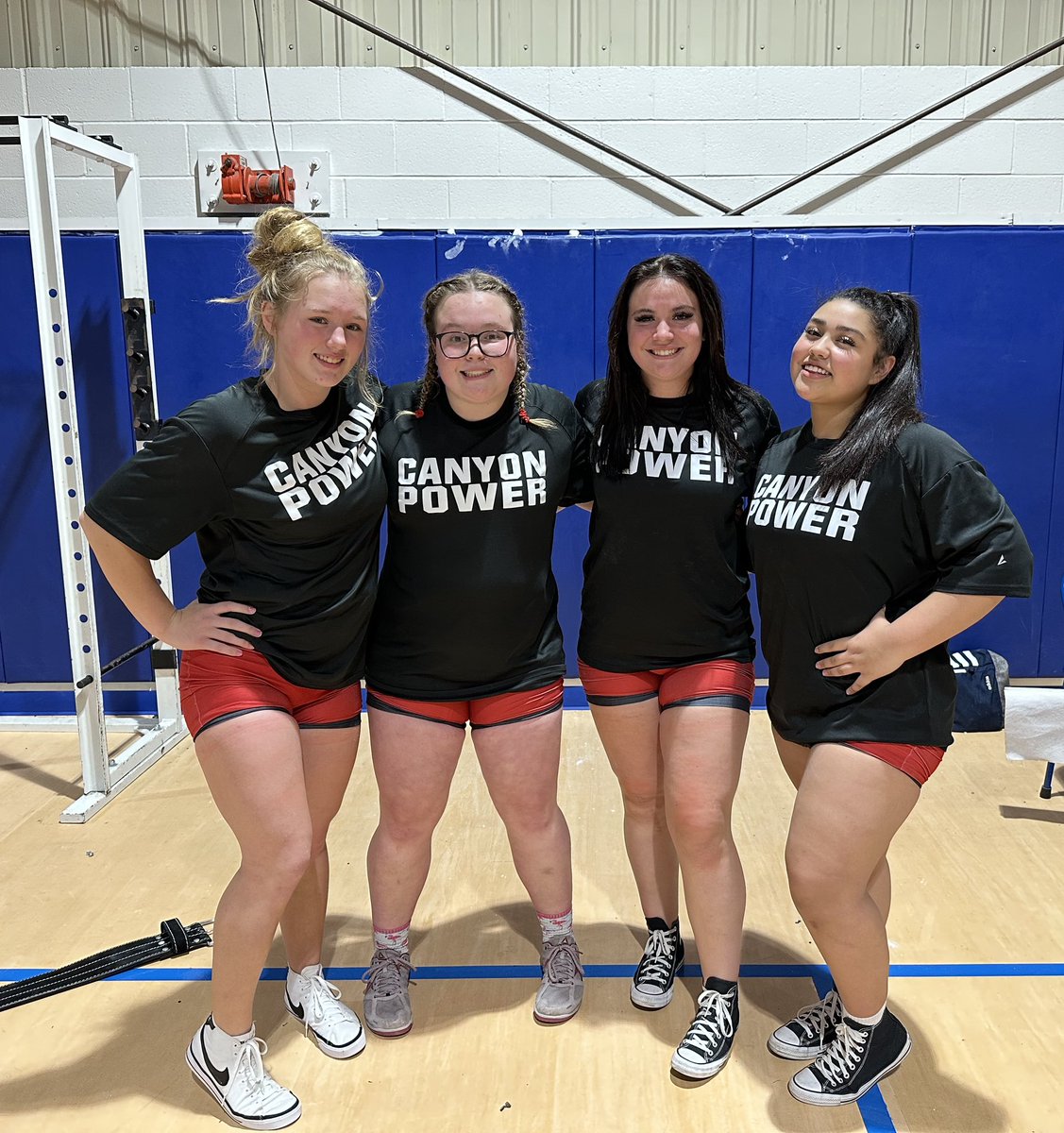 CoachK_Steele's tweet photo. Congrats to these strong ladies for all reaching the qualifying totals for their weight class and automatically punching their ticket to Regionals ‼️@CoachLeonardTX @thswpa @AthleticsCanyon https://t.co/NHpvtP1v8Z