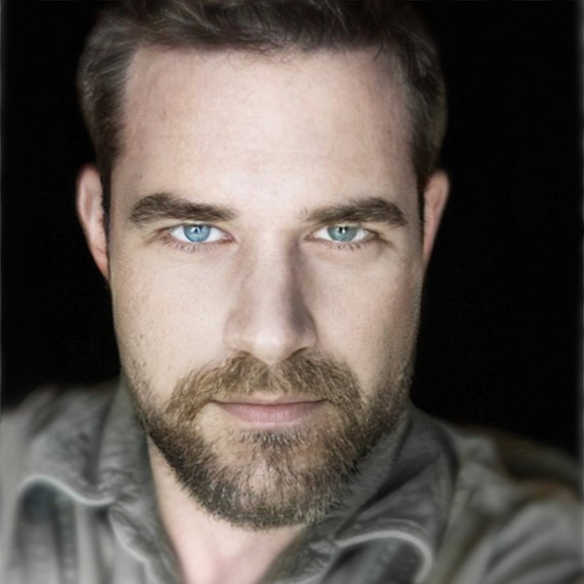 rywilwrite's tweet image. Unlock your inner author and become a bestseller with my virtual workshops! Forget talent - it&apos;s all about mindset. Join me and start your journey towards literary success today! #BelieveAndAchieve #VirtualWorkshops #BestsellingAuthor