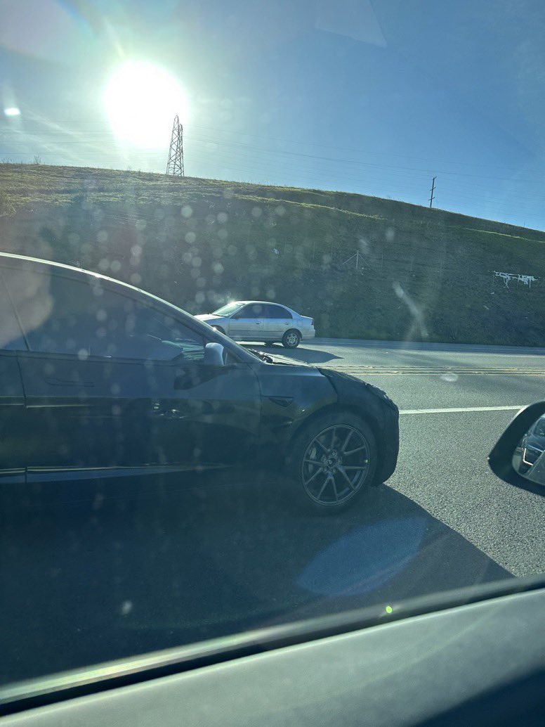 tesla_raj's tweet photo. 🚨Well, well, well. Why would a Model 3 need to cover up its front, rear and dashboard unless it had something to hide? #refreshmodel3 #teslamodel3 #tesla https://t.co/fAkNUiLd1z