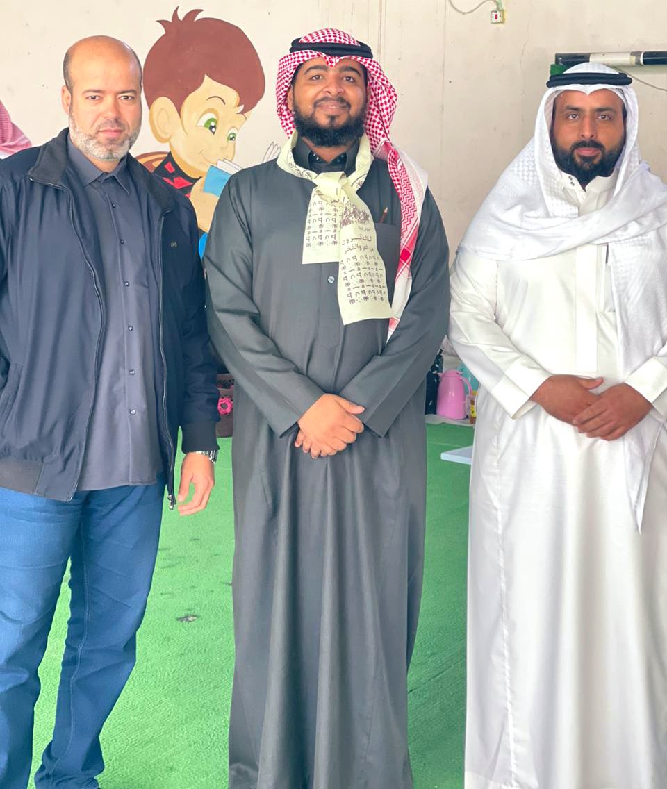 alastprivschool's tweet photo. ذكرى التأسيس|
وسط أجواء من البهجة والفرح .. معلمين  مدارس العاصمة في القسم الابتدائي  #تعليم_الرياض يعبِّرون عن مشاعر الفخر والاعتزاز  في احتفالات ذكرى #يوم_التأسيس  .
#يوم_بدينا 
#يوم_التأسيس https://t.co/zwQnOYZGqx