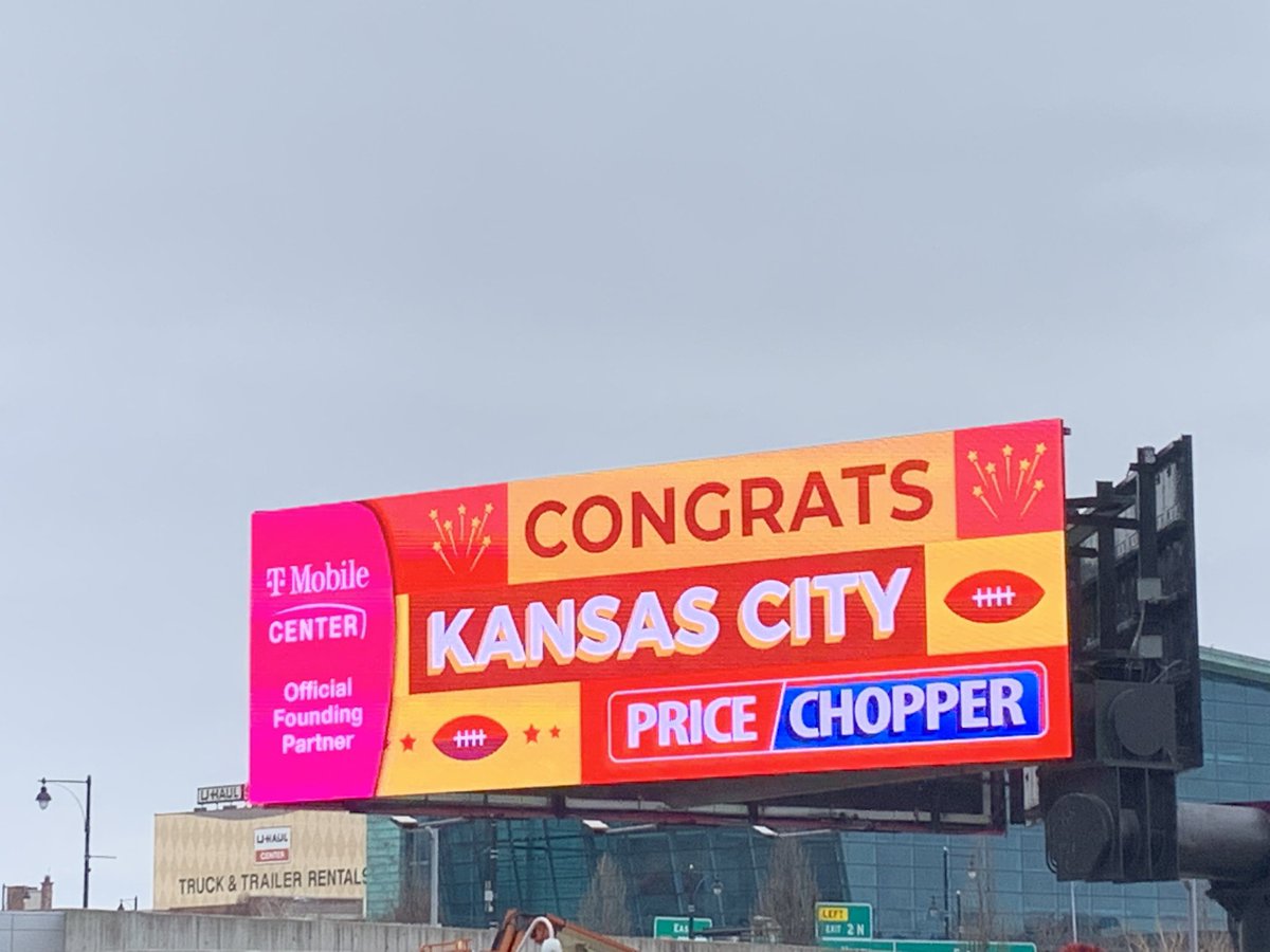 #RedKingdom Celebrated with the best❤️