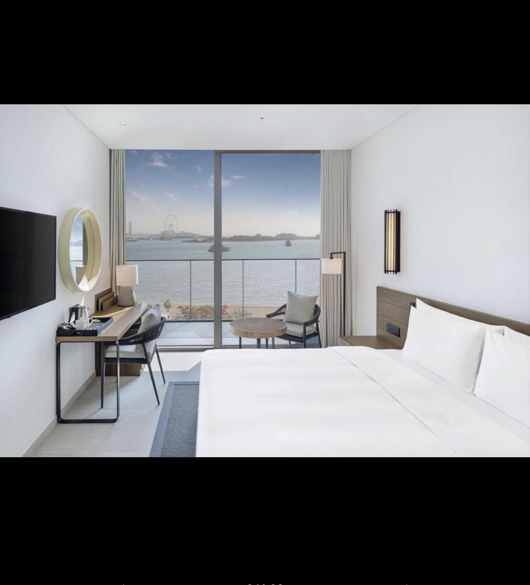 Radisson Beach Resort palm Jumeirah ⭐️⭐️⭐️⭐️

- من فنادق #دبي الحديثة ✨ 
- على شاطئ بالم ويست 🏝😍 
- الخدمة والنظافة ✔️

🔷 التقييم في بوكنق 8.9  للحجز 📍booking.com/hotel/ae/radis…