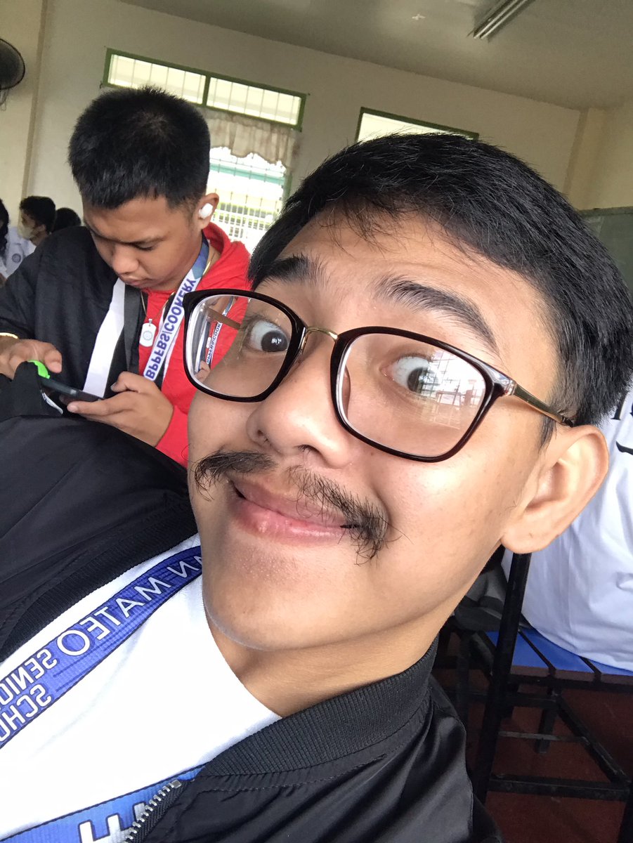 mr_mustache14's tweet photo. eh? HHAHAA https://t.co/c4cFXKLIzU
