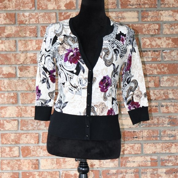dmwey's tweet photo. So good I had to share! Check out all the items I'm loving on @Poshmarkapp from @Denise68813034 #poshmark #fashion #style #shopmycloset #whitehouseblackmarket #blakemckay: https://t.co/AowN6cFgdQ https://t.co/tc4RqVQwyP