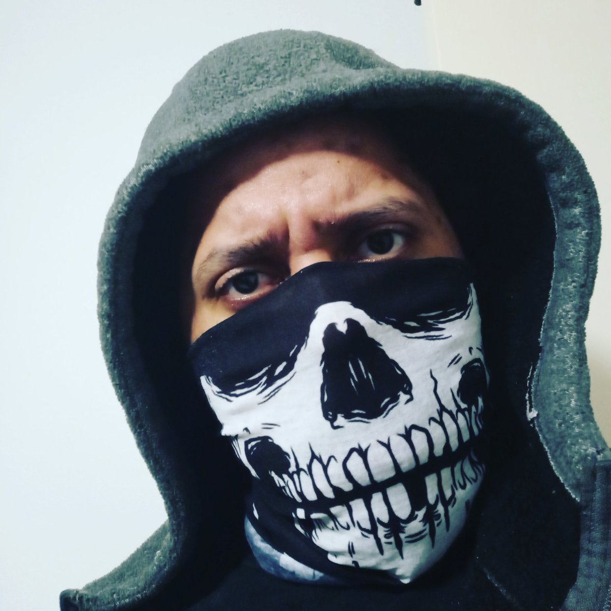 SlayKillzEmAll's tweet photo. #NewProfilePic I guess it is a face reveal. Slay is here babyyyyy. https://t.co/jQxKAkDvMf
