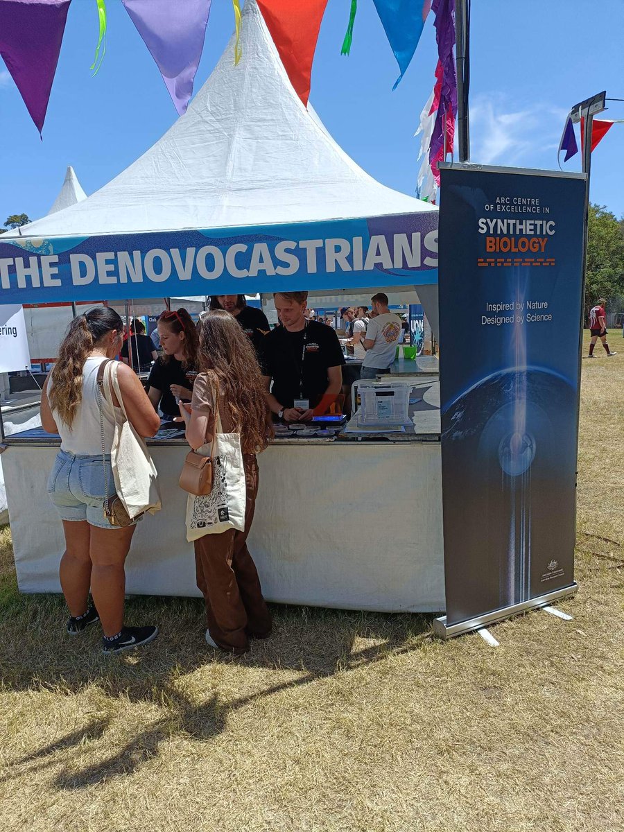 DeNovocastrians tweet media