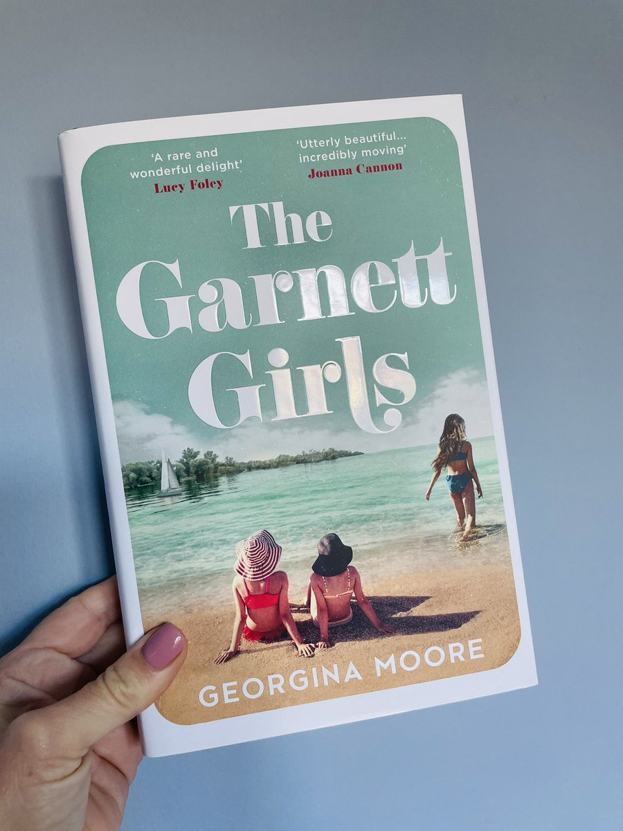 Happy publication day @PublicityBooks 🎉 #TheGarnettGirls is out TODAY from @HQstories and looks utterly beautiful! #booktwt #BookTwitter