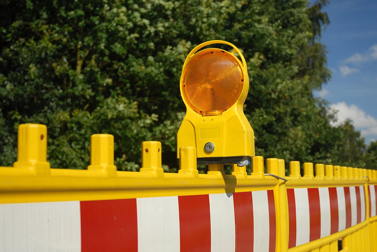 Vollsperrung Bergstraße 

teltow.de/aktuelles/news…

#vollsperrung #vormittag #kranmonatge #hausbau #umfahren