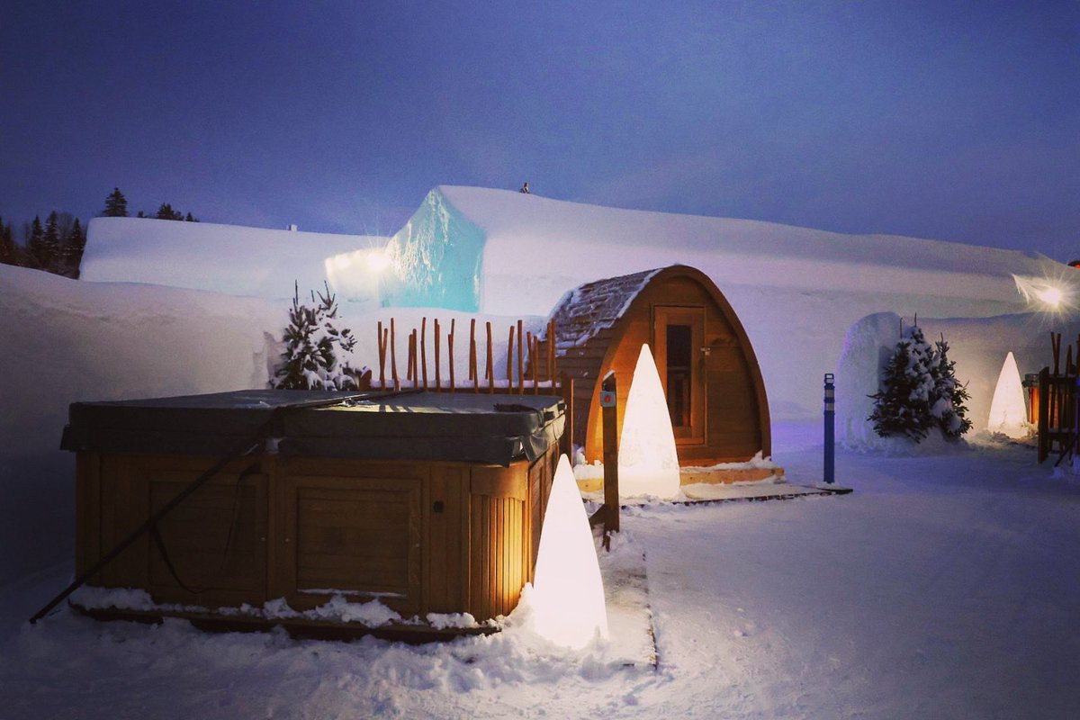 davidmuttiah's tweet photo. Visited the Ice Hotel in Quebec City 🇨🇦 and decided not to spend the night freezing myself. Pretty cool place to visit, but not quite warm and cozy. #icehotel #qubec #quebeccity #canada https://t.co/HbzmaXvuU6