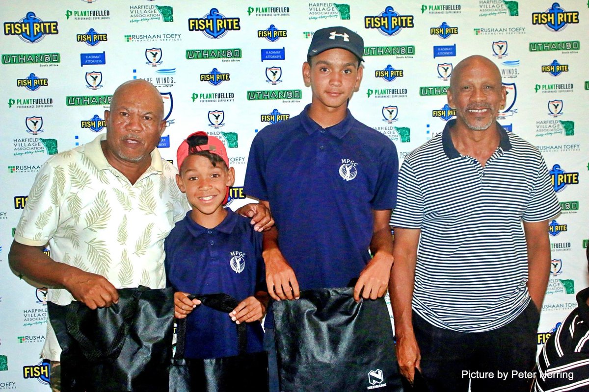 HPCricketClub's tweet photo. @AlbarakaSA besides the sponsorship, helped sponsor @PlainGolfClub with a 4 ball entry.🙏🏾🏏🇿🇦💙💚 #Youth involvement.😎 https://t.co/xziaP5ovMH