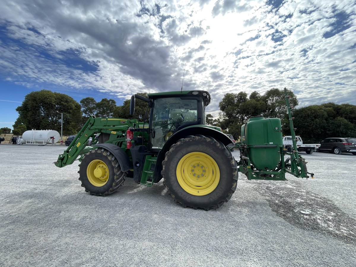 Great turn out this morning at Keith SA for the spray workshop sponsored by <a href="/LucerneAust/">LucerneAustralia</a> 👍🏼 
Big shout out to Scott Campbell for hosting &amp; having the cleanest farm shed I’ve ever seen! 🙌🏼
Serious case of #shedenvy 😜
